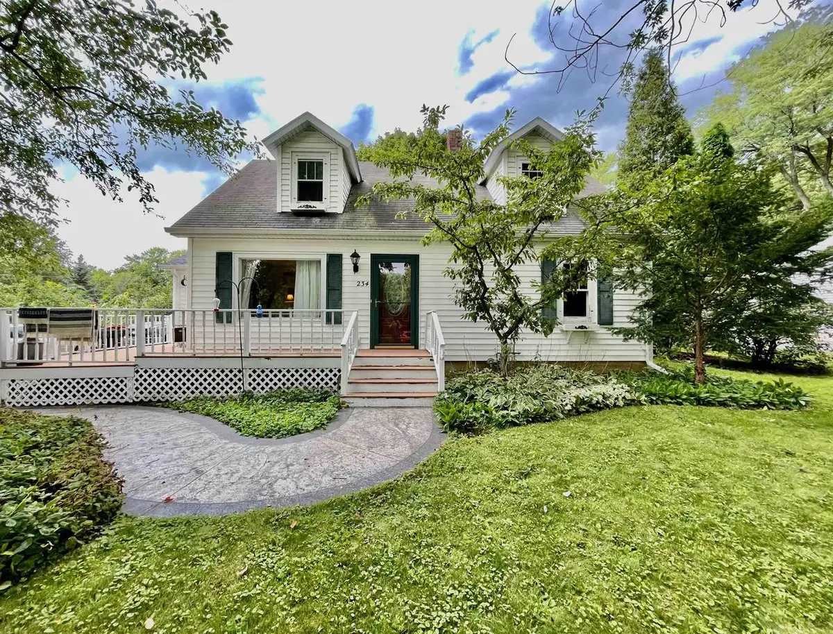 234 Johnson St, Cambridge, WI 53523 - #1