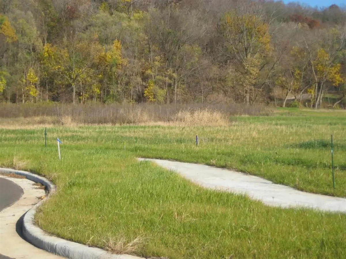 L33 Joliet Circle, Prairie Du Chien, WI 53821 - Image #1