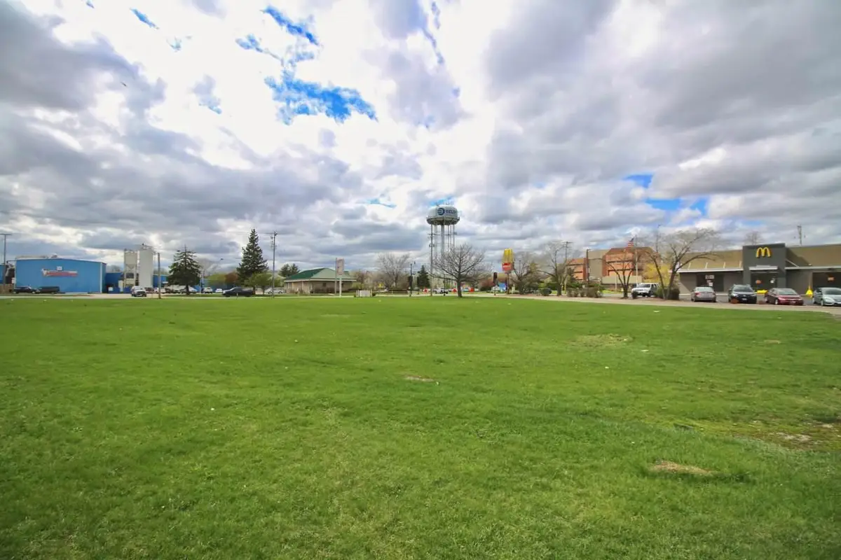 127 S Blackhawk Boulevard, South Beloit, IL 61080 - Image #1