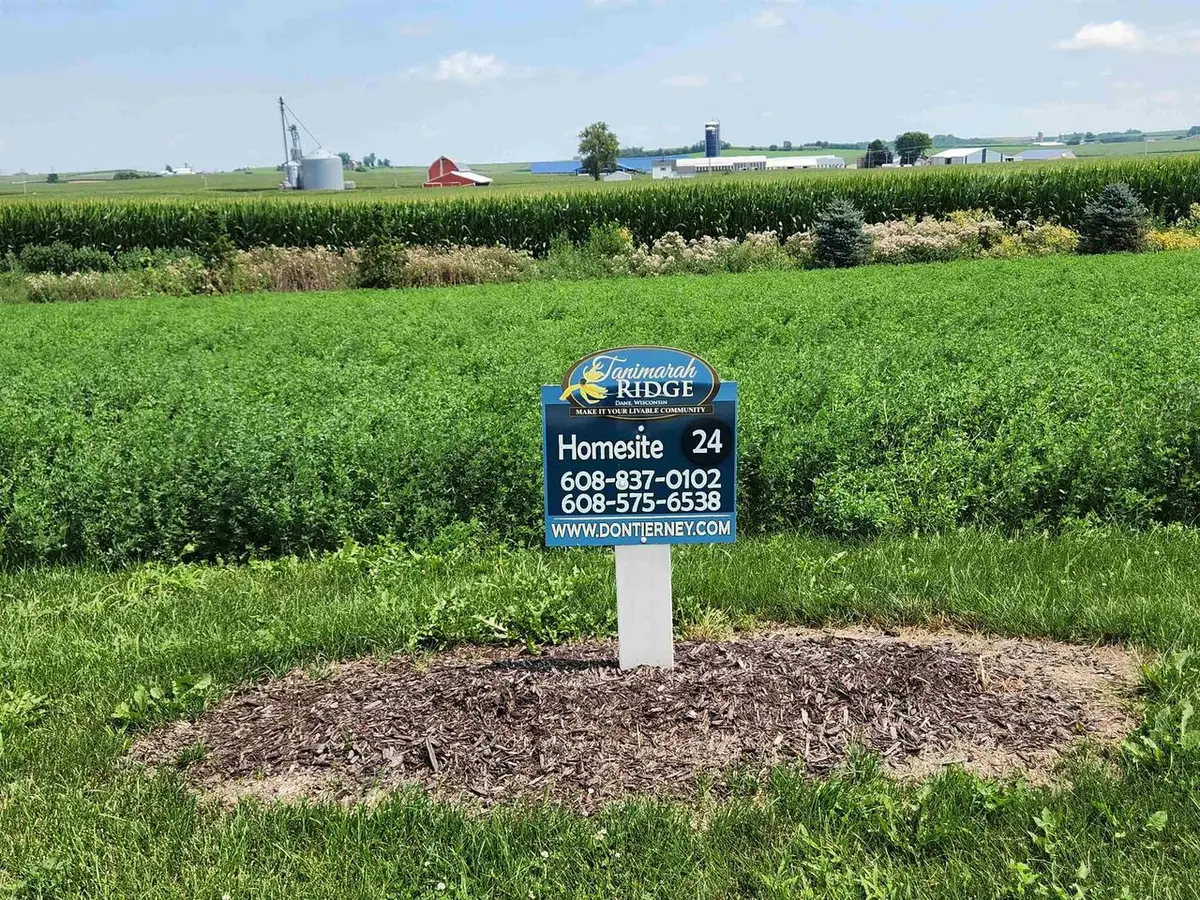 843 Capitol Drive, Dane, WI 53529 - Image #1