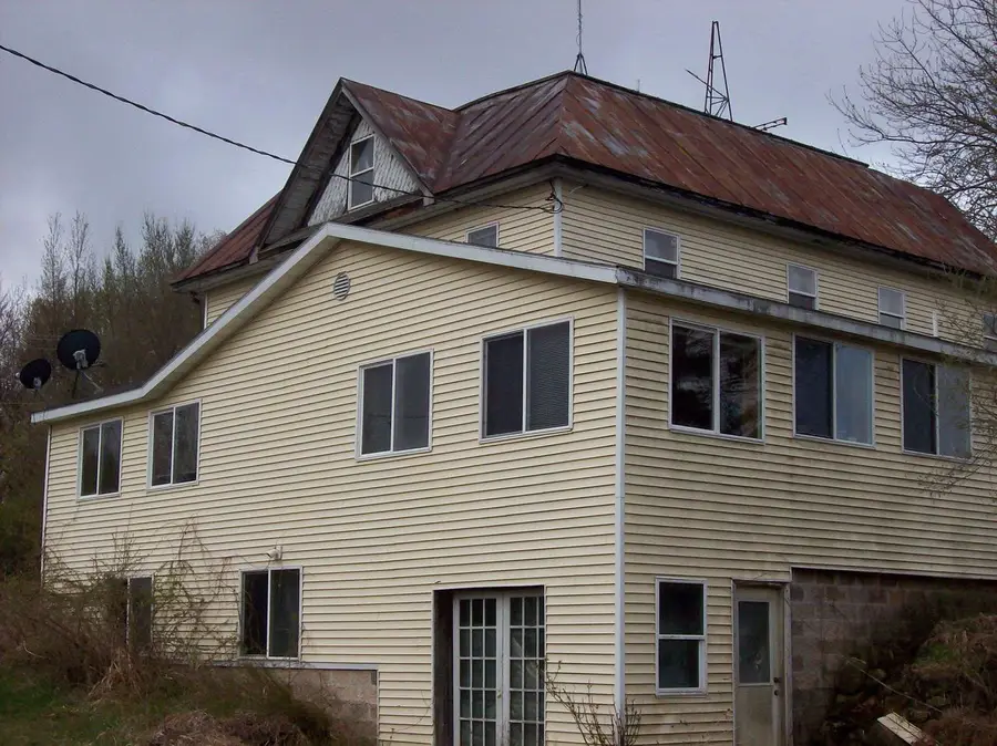 W6726 Puckaway Road, Markesan, WI 53946 - Image #2