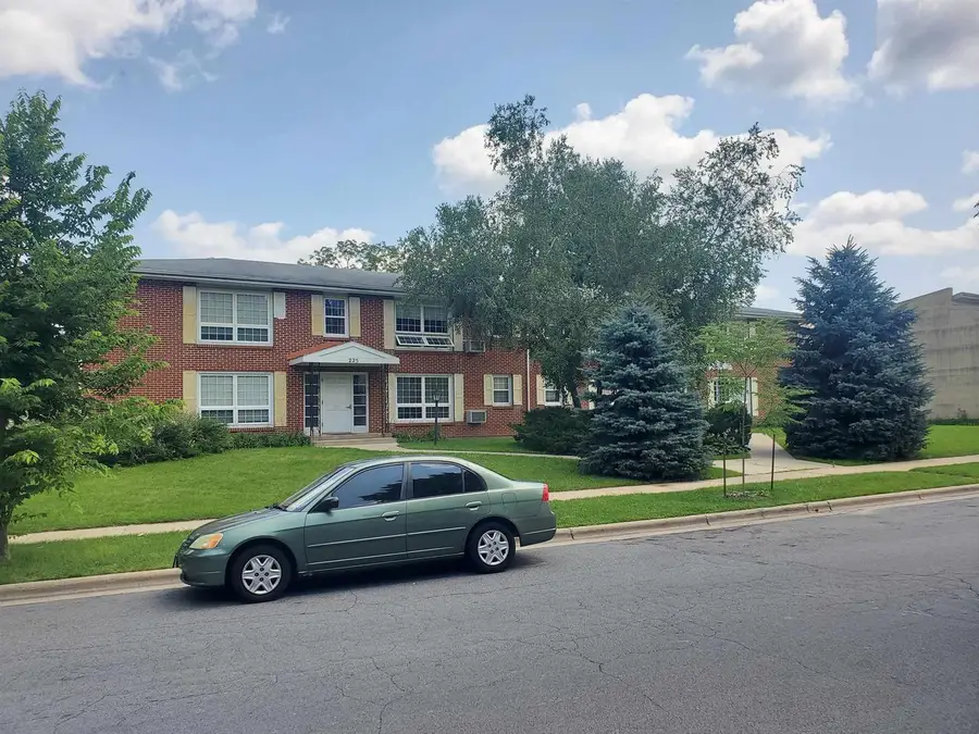 225 Nautilus Drive, Madison, WI 53705 - Image #2