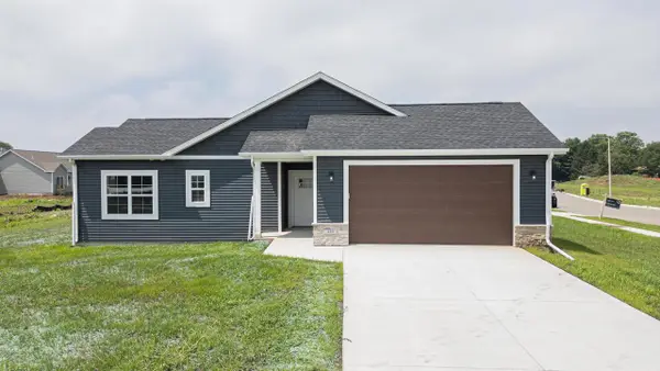 889 Red Hawk Drive, Milton, WI 53563