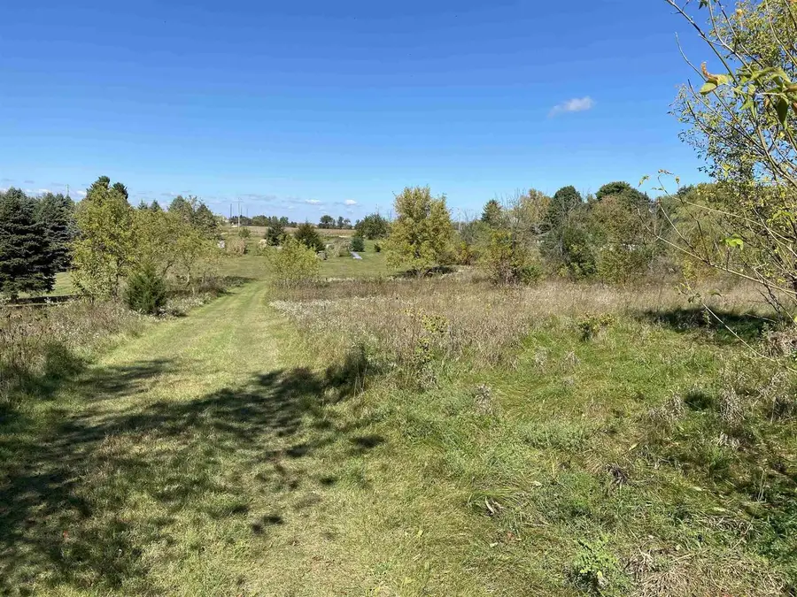 11914 E Creek Road, Darien, WI 53114 - Image #3