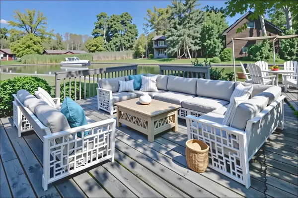 2809 Dewey Court, Middleton, WI 53562