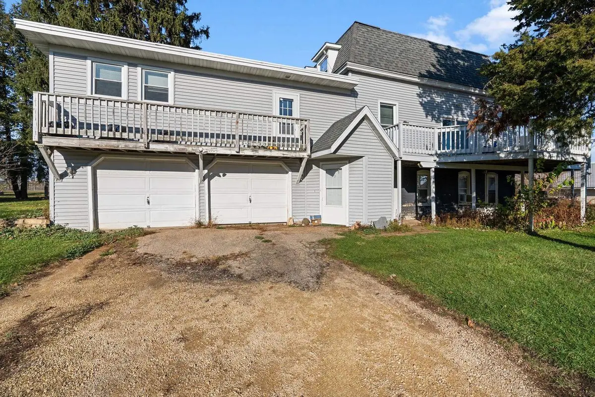 318 Mandt Parkway, Stoughton, WI 53589 - Image #1