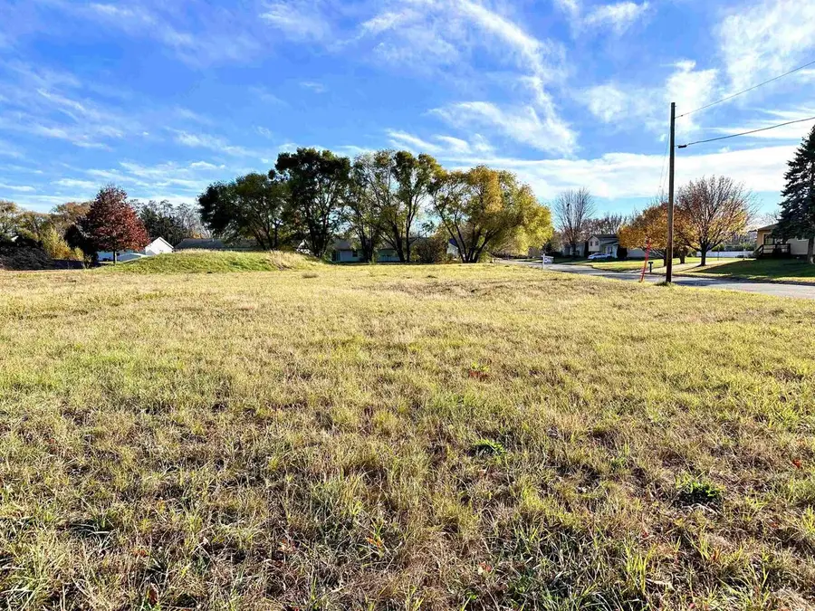 800 S Michigan (lot 2 of 2) Street, Prairie Du Chien, WI 53821 - Image #3