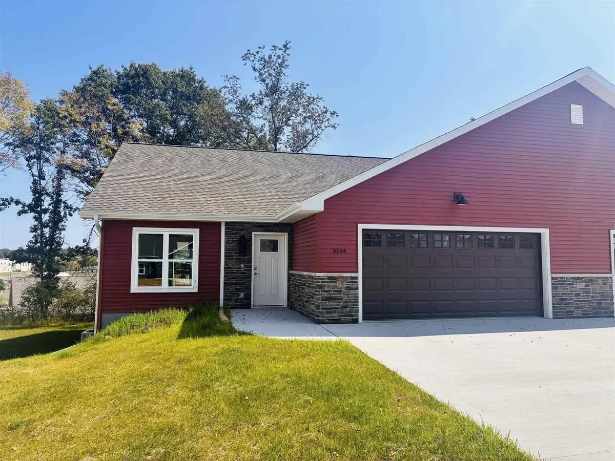 1044 Armida Court, Reedsburg, WI 53959 - Image #1