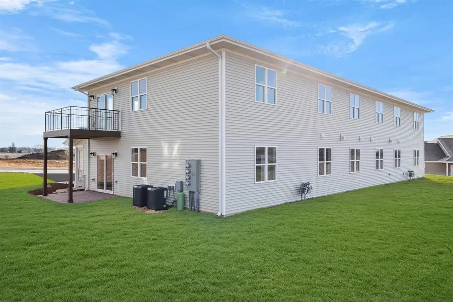 221 NW 3rd Avenue, Monroe, WI 53566 - #2