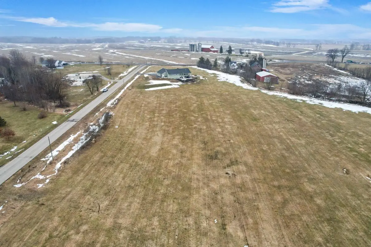 L4 Oak Shore Drive, Fall River, WI 53932 - Image #1