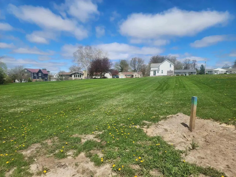 812 E Walnut Street, Lancaster, WI 53813 - Image #2