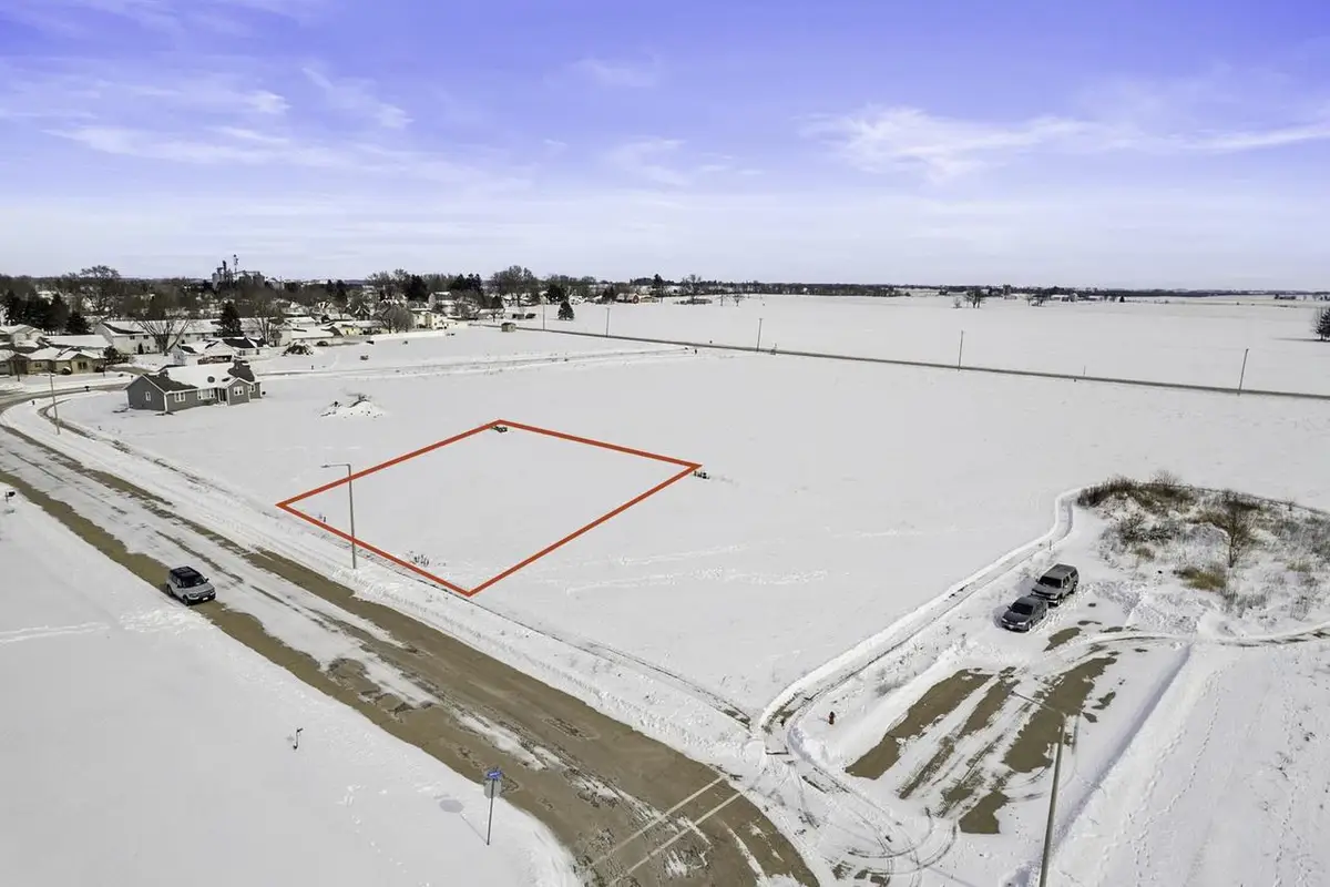 470 Nickolas Street, Randolph, WI 53956 - Image #1