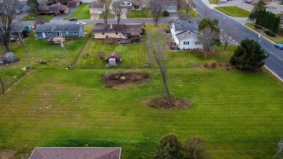 207 N Nine Mound Road, Verona, WI 53593 - Image #2