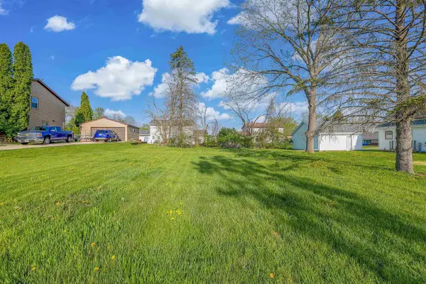 206 Derby Lane, Watertown, WI 53094