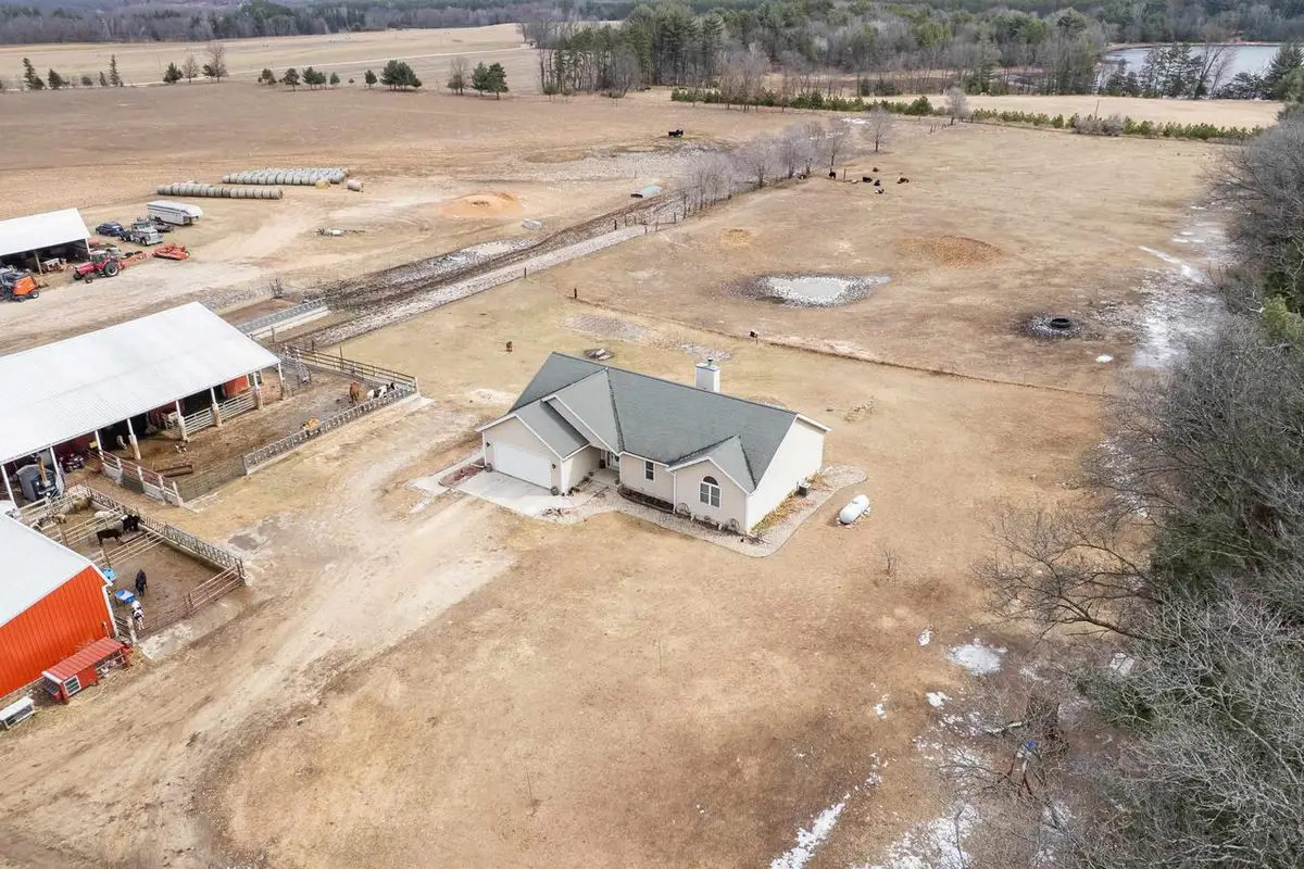 N6702 12th Road, Montello, WI 53949 - #1