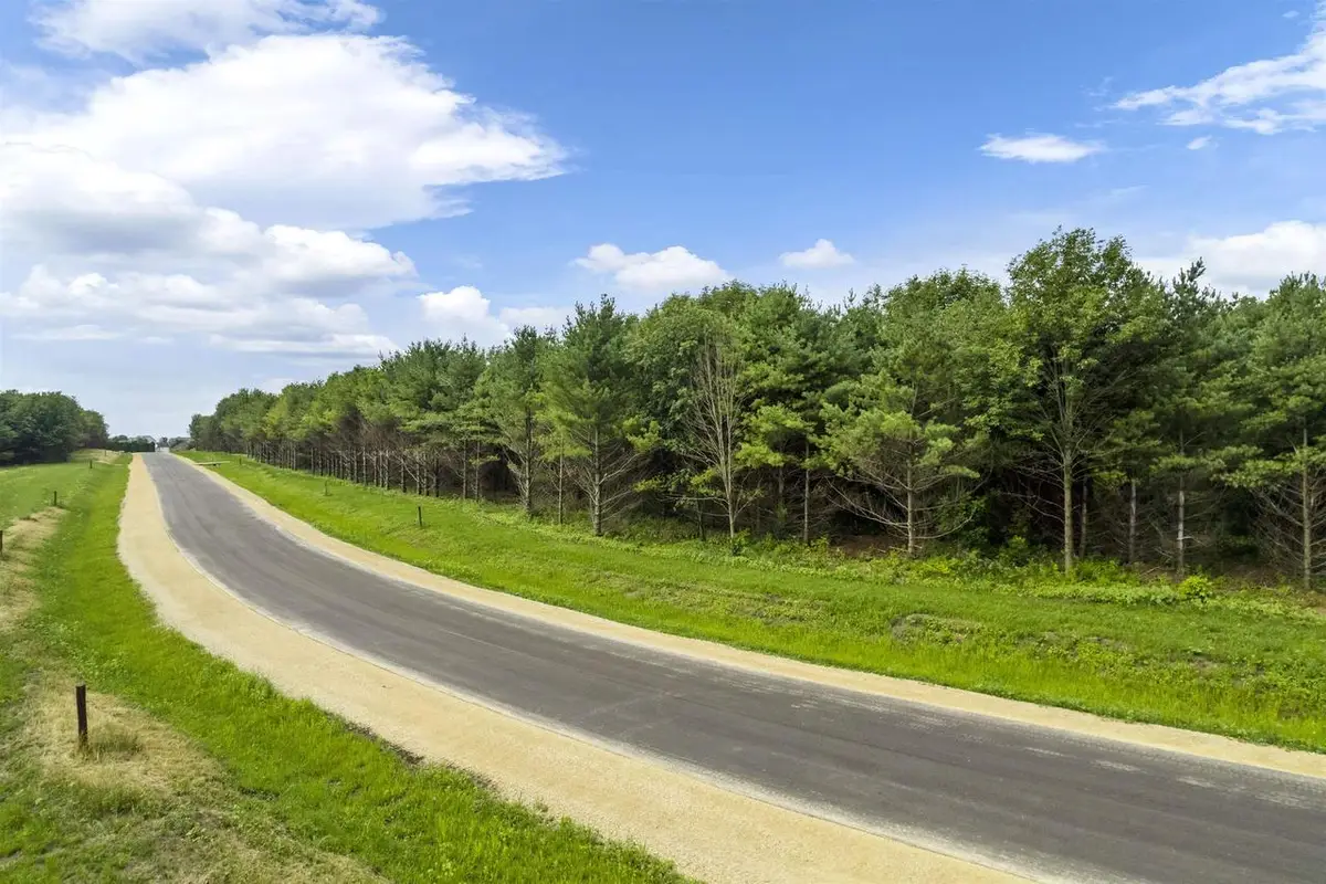 L19 Jay Drive, Dodgeville, WI 53533 - Image #1