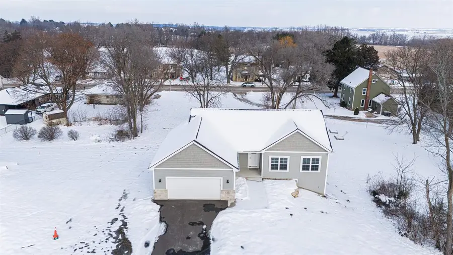299 Teri Lee Lane, Orfordville, WI 53576 - Image #2