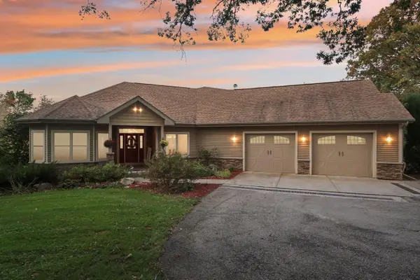 3811 Riege Lane, Deerfield, WI 53531