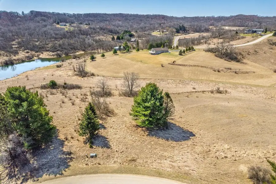 422 Summit Point Drive, La Valle, WI 53941 - Image #3