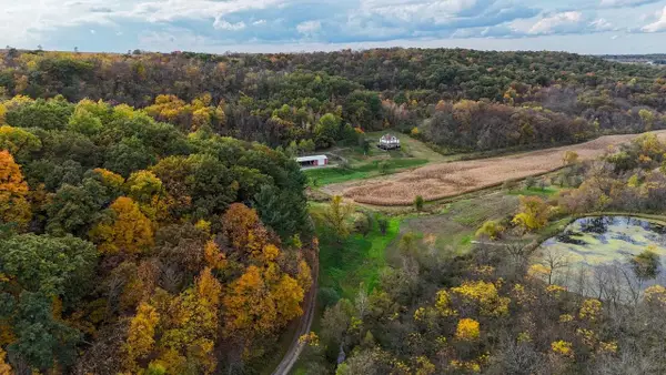 4782 Mounds Park Road, Blue Mounds, WI 53517