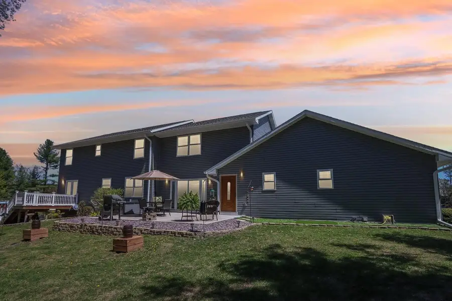 911 Fawn Court, Wisconsin Dells, WI 53965 - Image #2