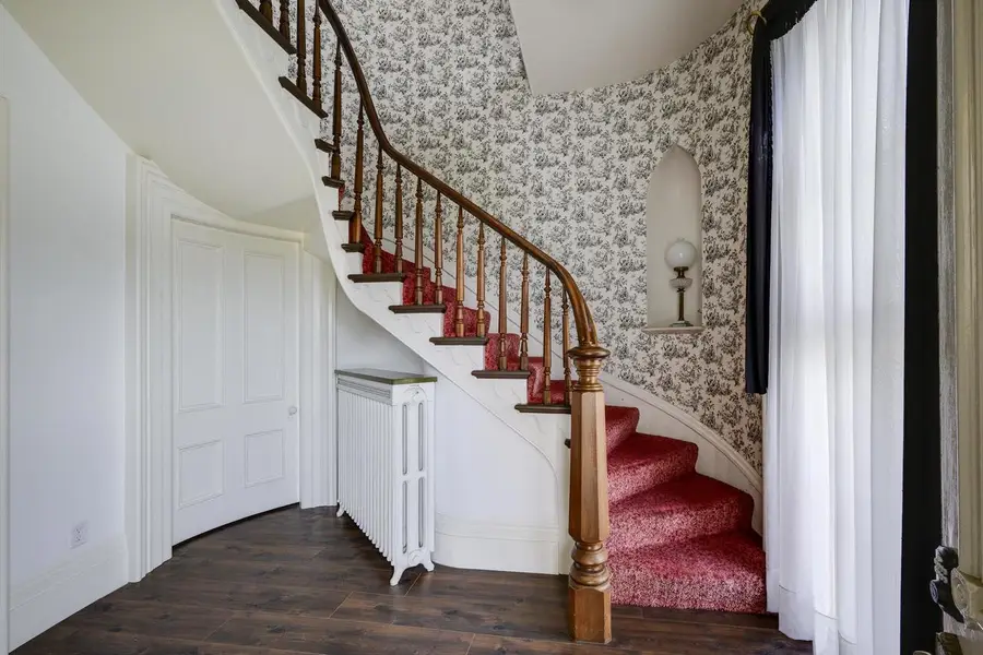 229 N Ludington Street, Columbus, WI 53925 - Image #2