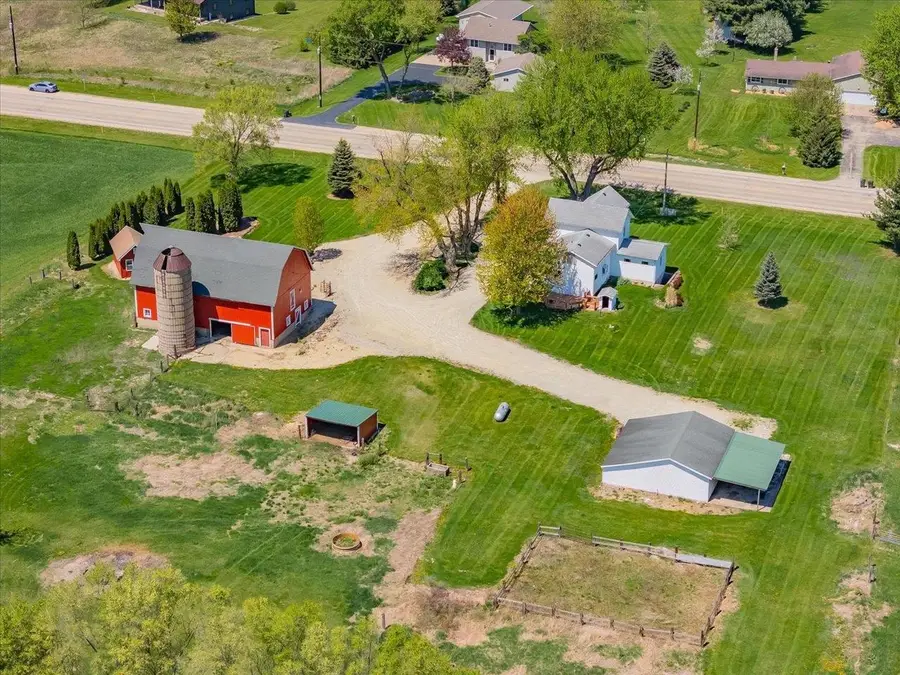 3756 E County Road N, Milton, WI 53563 - Image #2