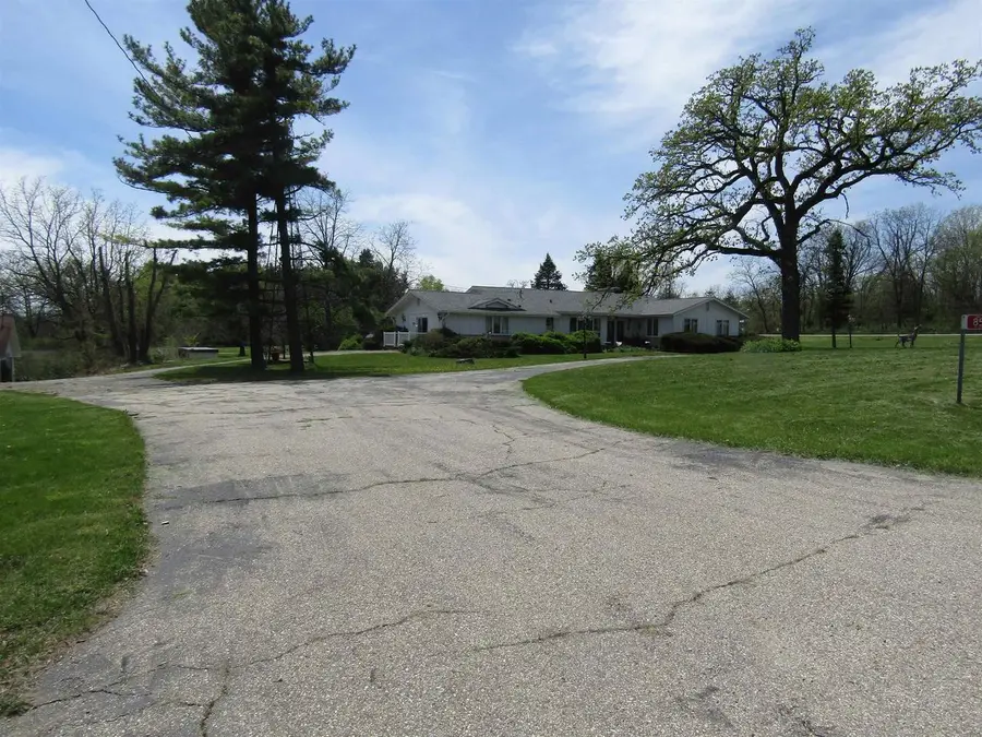 8545 W Cleophas Road, Beloit, WI 53511 - Image #2