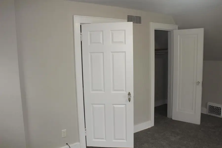 1001 Eisenhower Avenue, Janesville, WI 53545 - Image #2