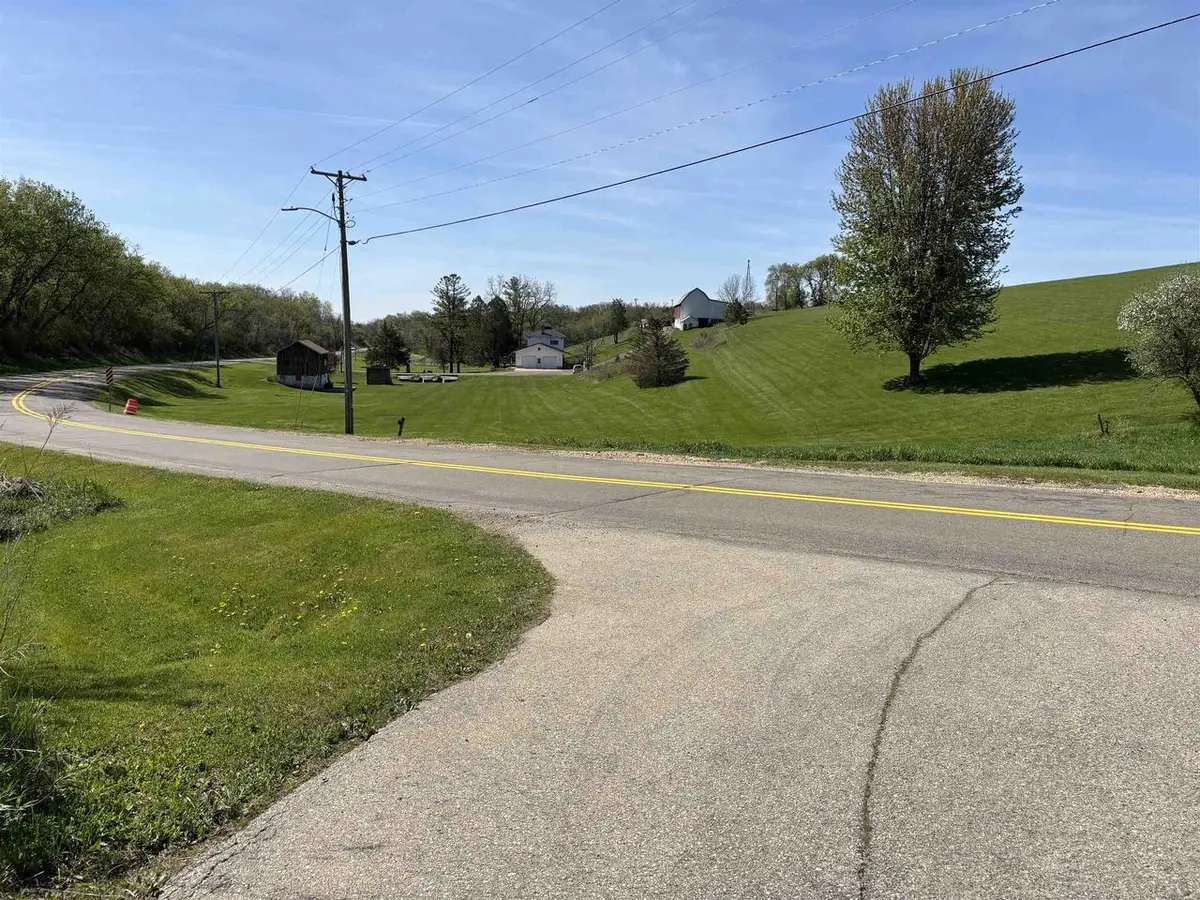 105-116 Pine Ridge Court, Barneveld, WI 53507 - Image #1