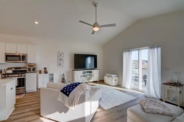 1257 Tivoli Circle, Oregon, WI 53575 - Image #2