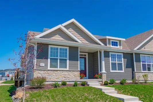 660 Hillcrest Drive, Waunakee, WI 53597 - Image #1