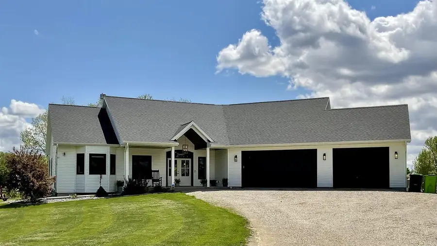 W10559 Hickory Point Road, Beaver Dam, WI 53916 - Image #2