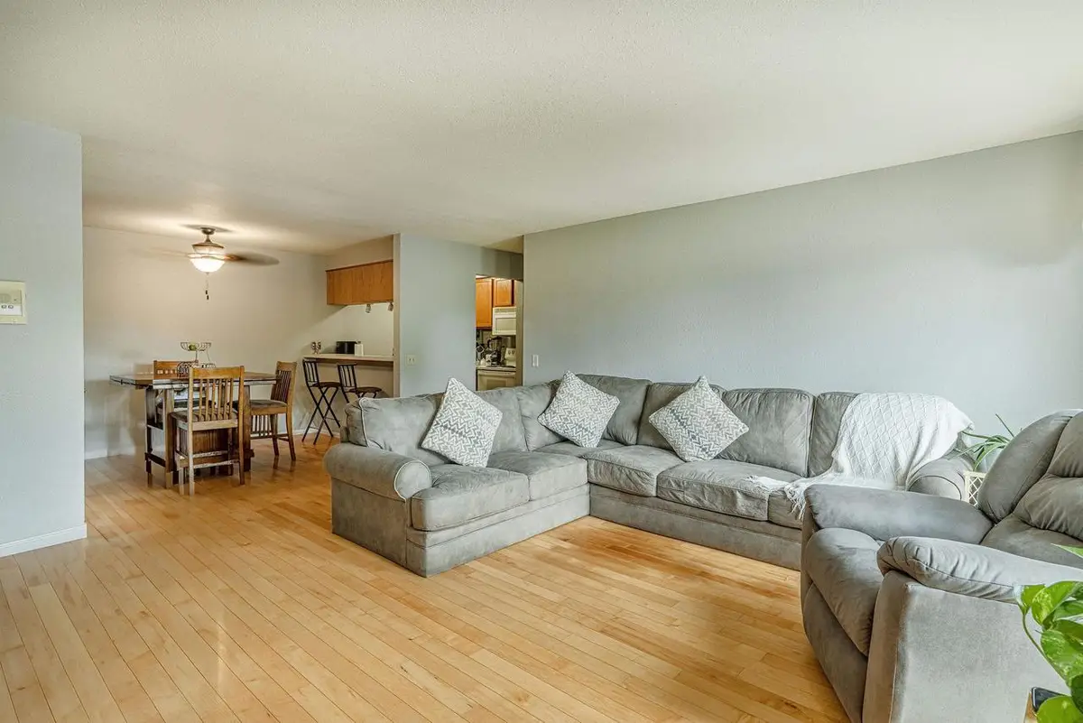 2420 INDEPENDENCE Lane #212, Madison, WI 53704 - Image #1