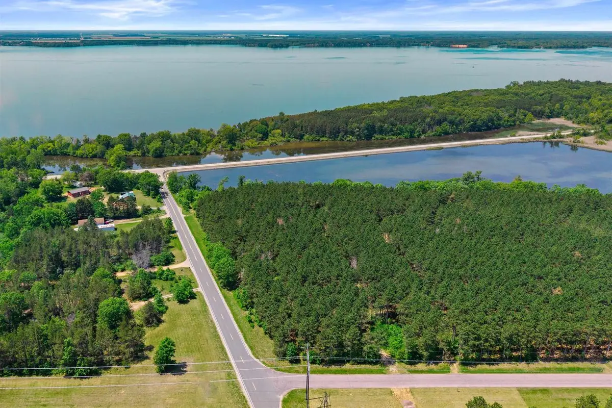 399 Twin Lakes Trail, Nekoosa, WI 54457 - Image #1
