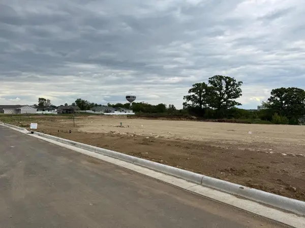 1168 Red Hawk Drive, Milton, WI 53563