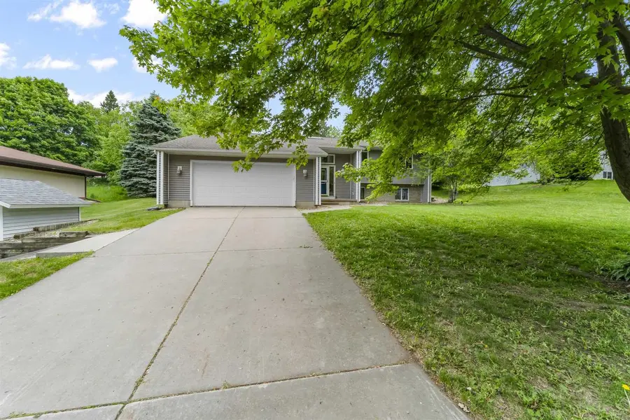 107 Ravine Road, Mount Horeb, WI 53572 - Image #2