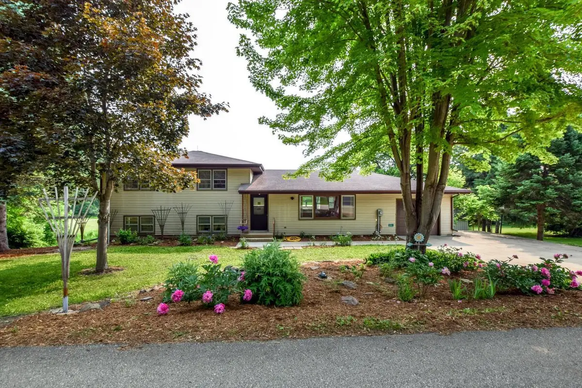 5802 Woodland Drive, Waunakee, WI 53597 - Image #1