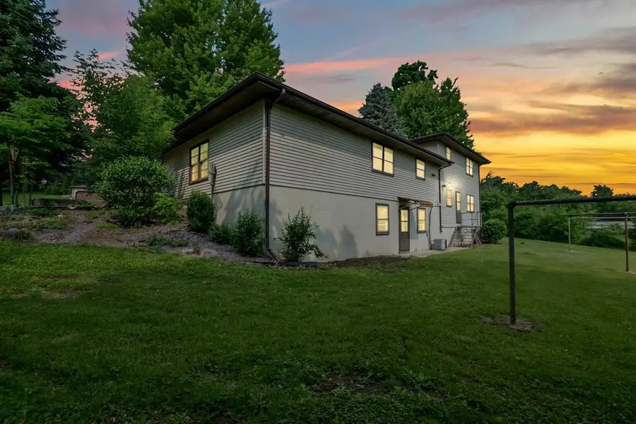 5802 Woodland Drive, Waunakee, WI 53597 - Image #3