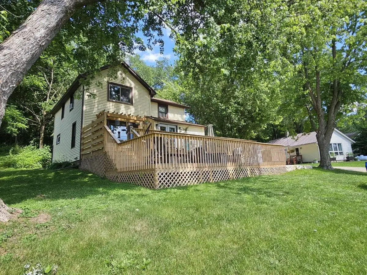 123 Main Street, Genoa, WI 54632 - Image #1