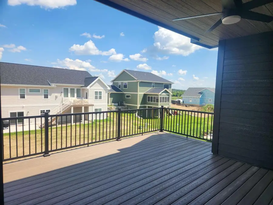 805 Westbridge Trail, Waunakee, WI 53597 - Image #2