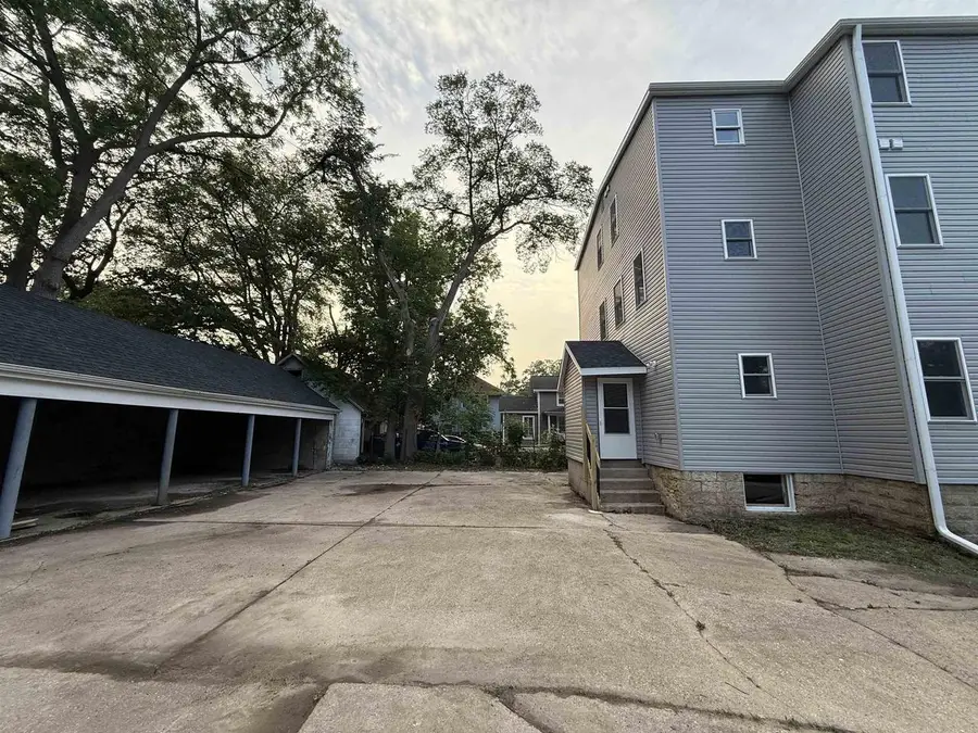 266 S Jackson Street, Janesville, WI 53548 - #2