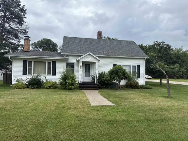 109 S 1st Street, Avoca, WI 53506