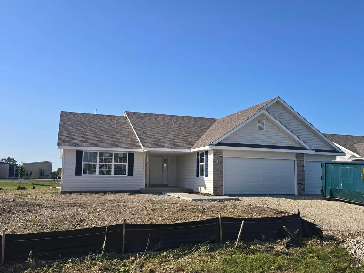 1054 E BIRCHWOOD Drive, Beloit, WI 53511 - Image #1