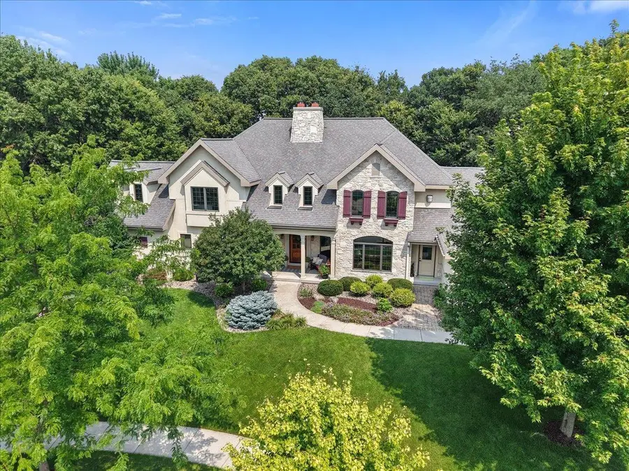 2203 Scoil Court, Waunakee, WI 53597 - Image #2