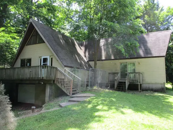 E1209 Alpine Way, La Valle, WI 53941