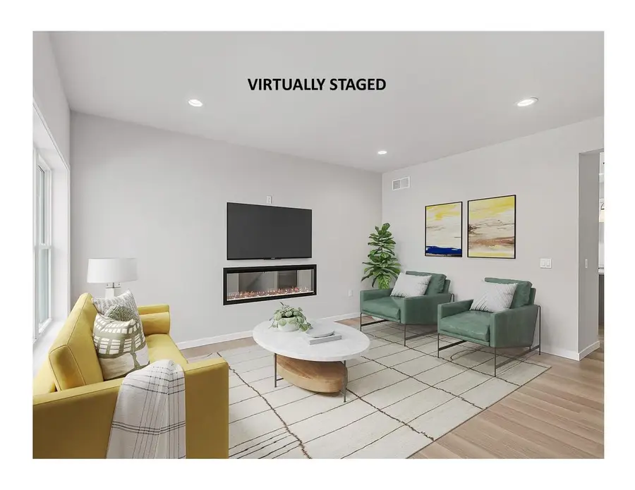 2811 Crinkle Root Drive, Fitchburg, WI 53711 - Image #2