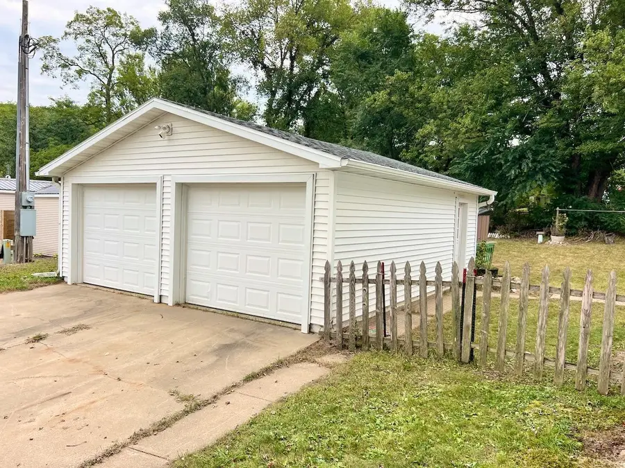 1281 Center Lane, Richland Center, WI 53581 - Image #2