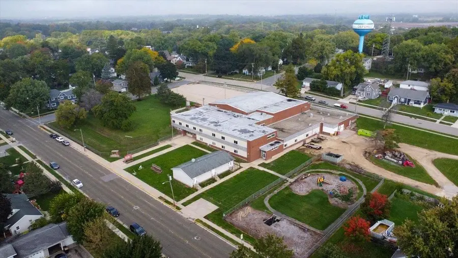 520 E Holum Street, Deforest, WI 53532 - Image #2