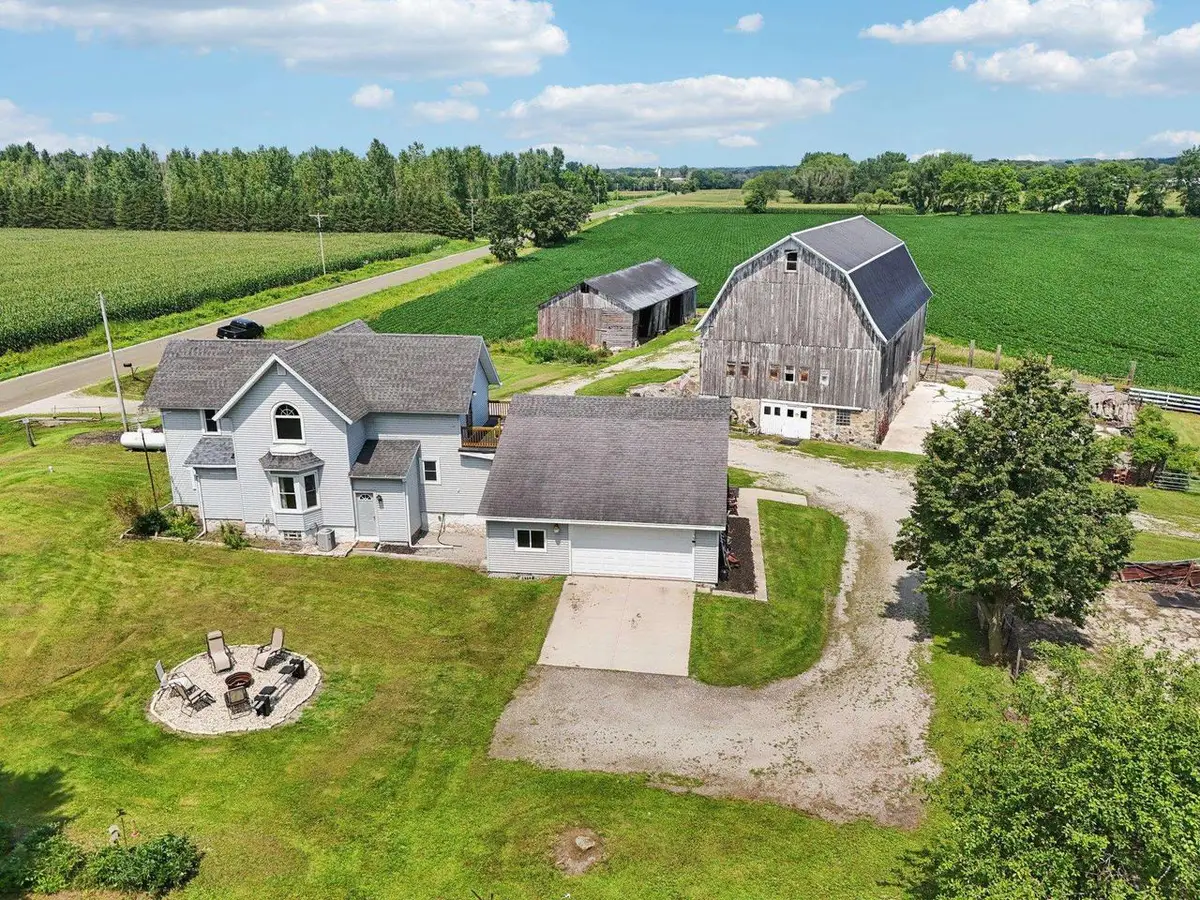 N3820 Fairwood Road, Reeseville, WI 53579 - Image #1